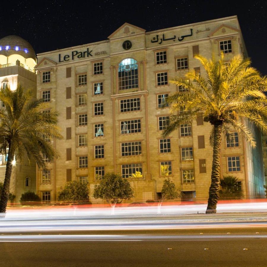 Le Park Hotel Ντόχα Εξωτερικό φωτογραφία